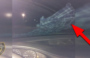 Cuando veas ropa en el parabrisas de tu auto por ningún motivo toques; te explicamoss!