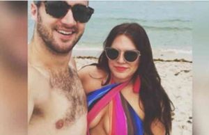 Este hombre publicó una foto con su esposa en traje de baño. Lo que dijo sobre el cuerpo de ella ha hecho llorar a miles de personas