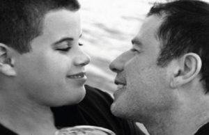 7 años después de la muerte de su amado hijo. John Travolta publica revelador y emotivo mensaje
